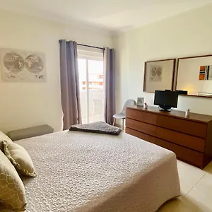  Apartamento T1 Flamingo - - 1,5 Km Da